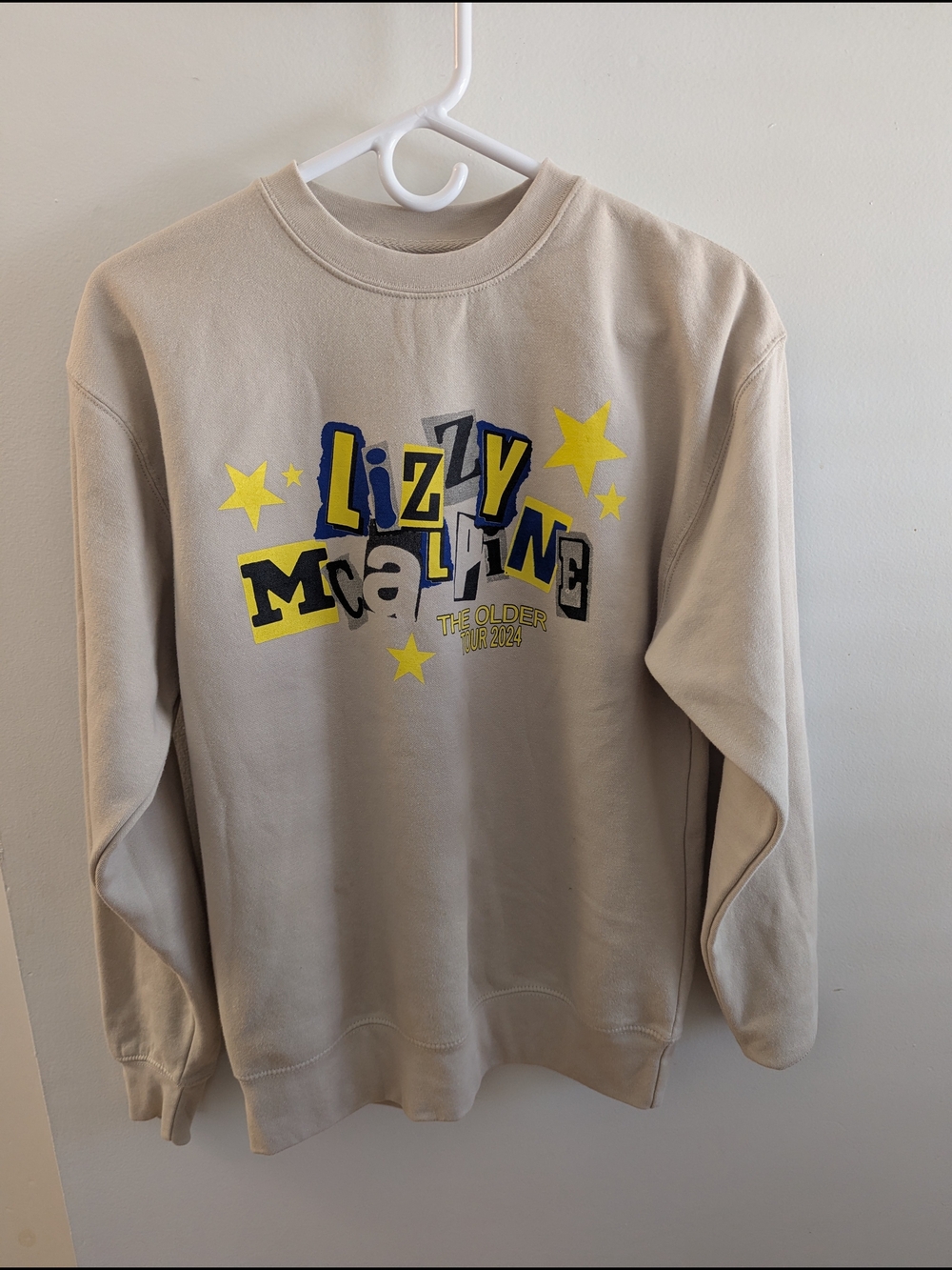 Lizzy McAlpine Graphic "The Older" 2024 Tour Sweatshirt With Tour Dates